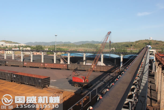 礦山皮帶機(jī) 礦山皮帶機(jī)