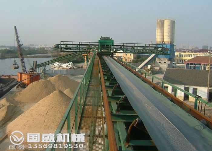 加長(zhǎng)式皮帶機(jī) 加長(zhǎng)式皮帶機(jī)